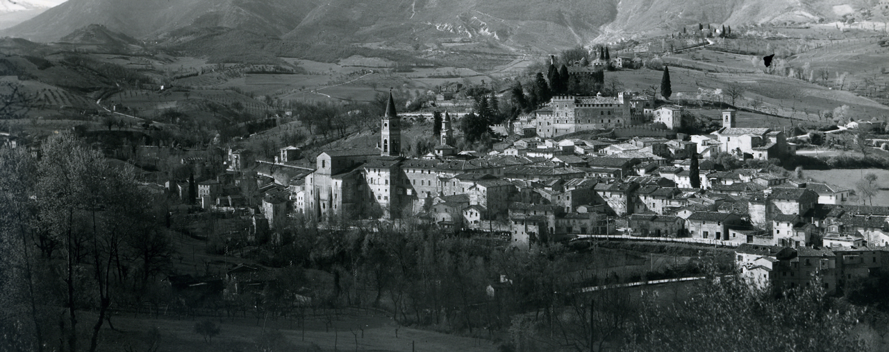 Caldarola Panorama bn